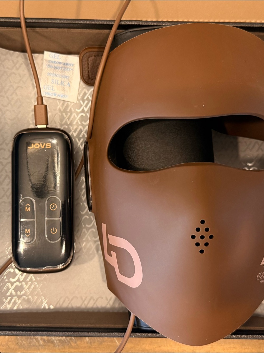 JOVS 4D red light therapy mask
